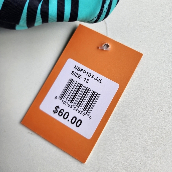 $60 NWT NOON SWIM Women's Halter 1 Piece Swimming Suit Green Leaf V- NECK Sz 18 - Picture 10 of 13